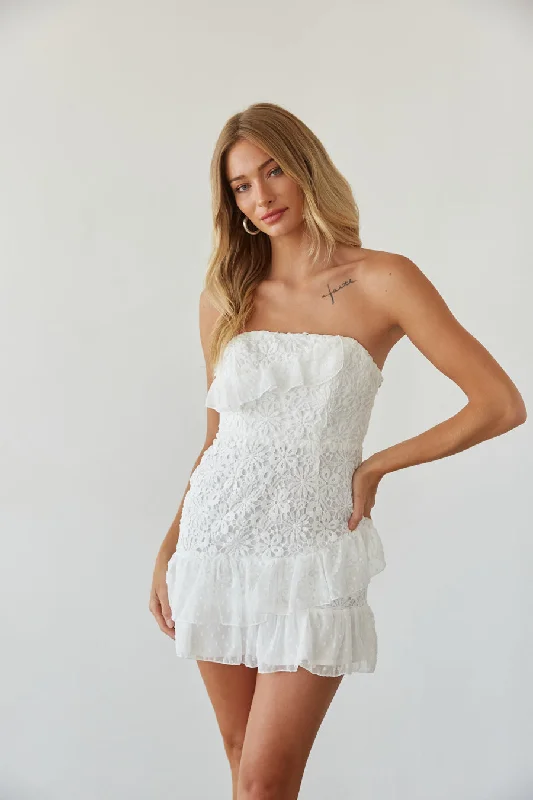 Cece Strapless Lace Ruffle Tie Back Mini Dress Fashionable Pleated Mini Dress