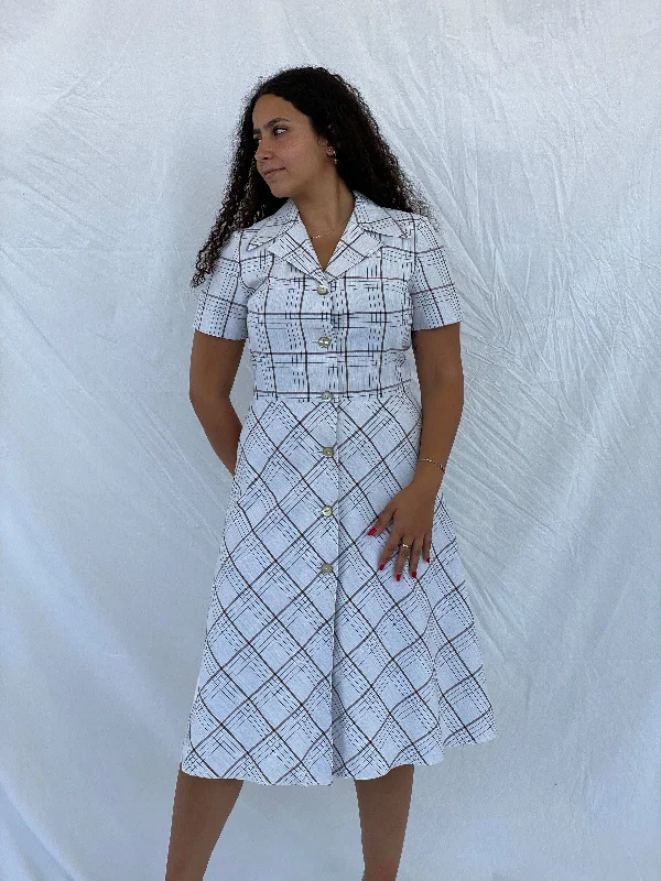 Vintage Handmade Checkered Picnic Midi Dress Size L Elegant Pleated Detail Midi Dress