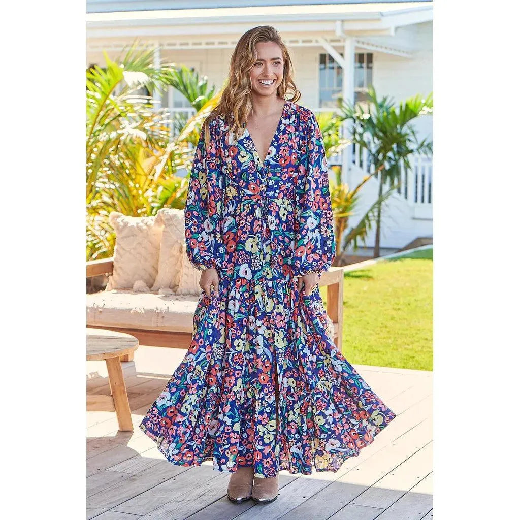 JAASE Carnation Print Teresa Maxi Dress Fashionable Open-Back Maxi Dress