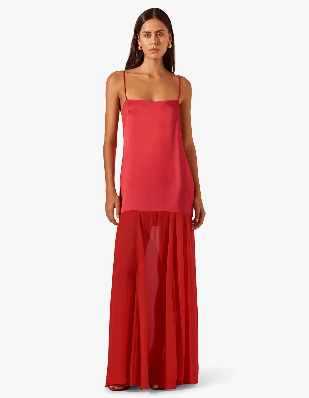 Moraya Dropped Waist Maxi Dress - Chilli Classic Solid Maxi Dress