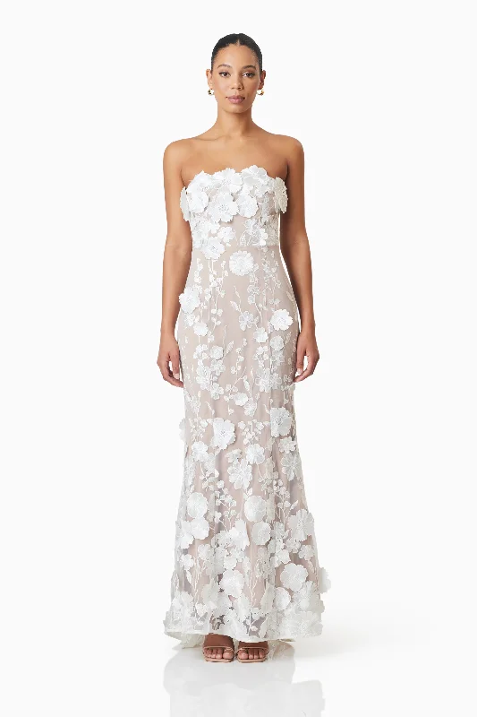 Tiana Floral Maxi Dress in White Fashionable High-Low Maxi Dress